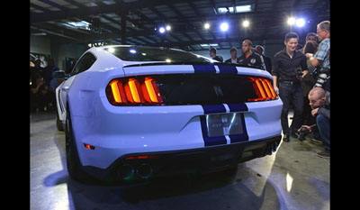 Ford Shelby GT350 Mustang : The Legend Returns 8